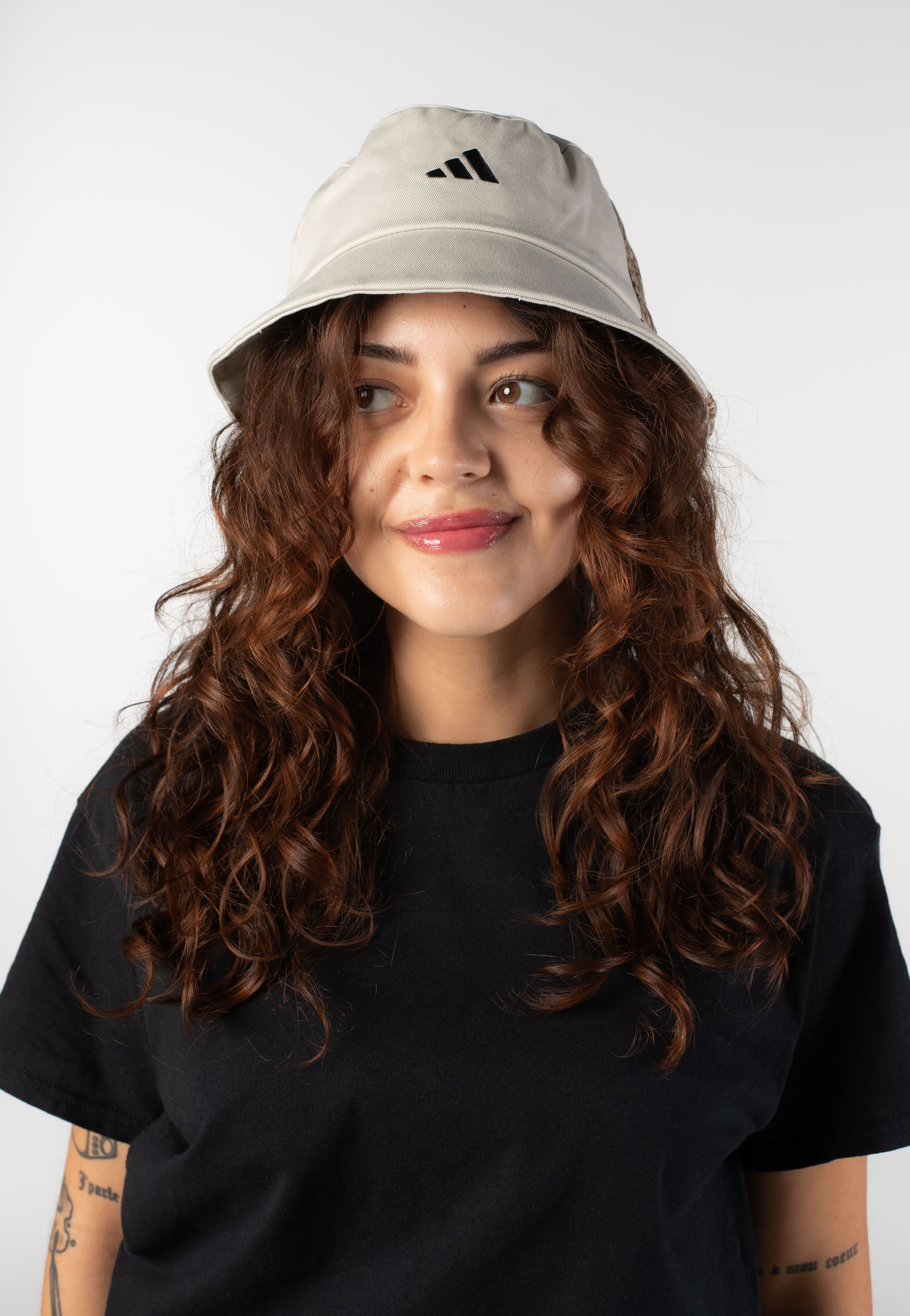 3 Stripes Leopard Graphic Wonalu/Black - Bucket Hat