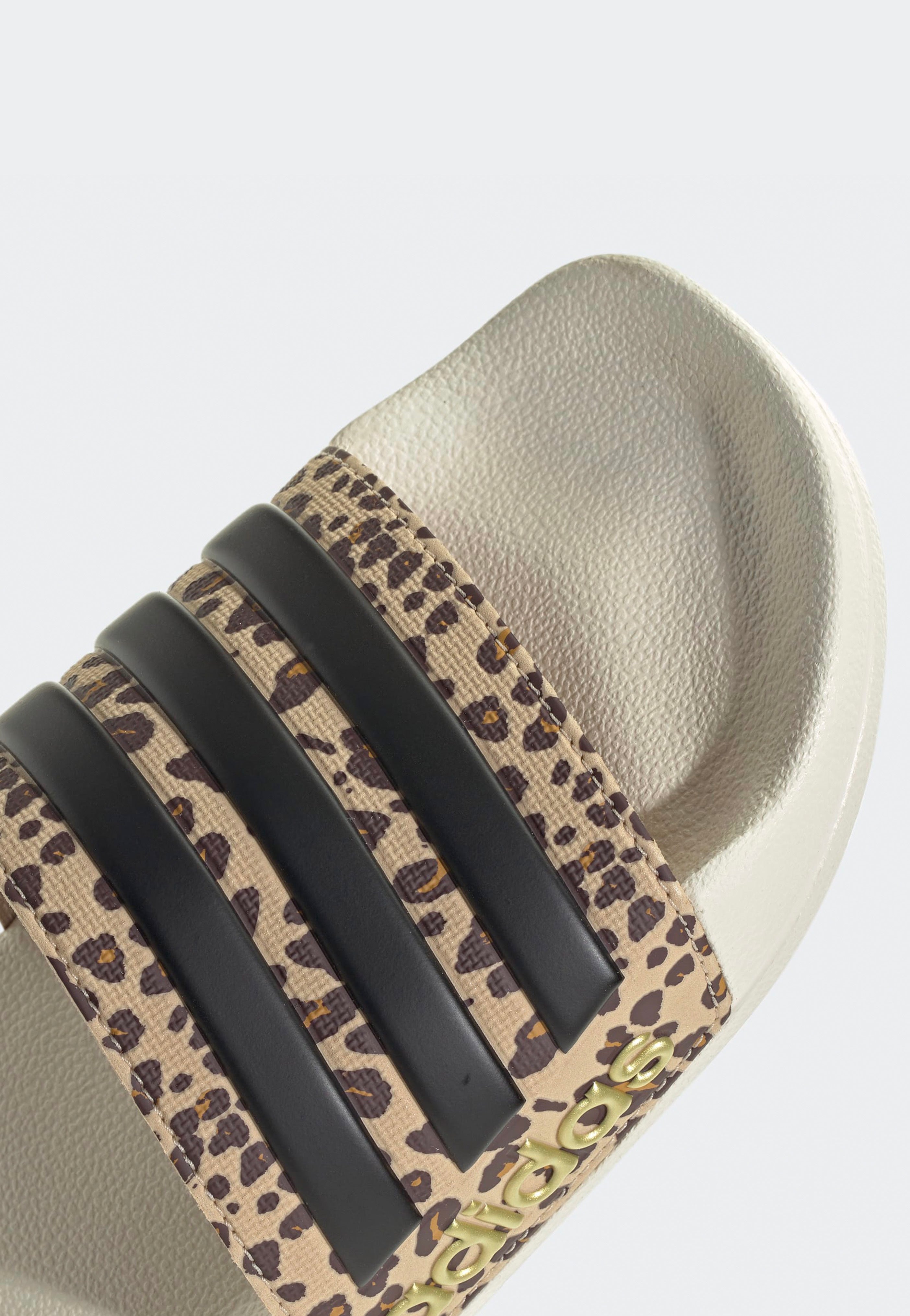 Adilette Shower Owhite/Cblack/Magbei - Girl Slides