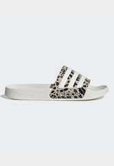 Adilette Shower Crystal Linen/Core White/Khaki Six - Slides