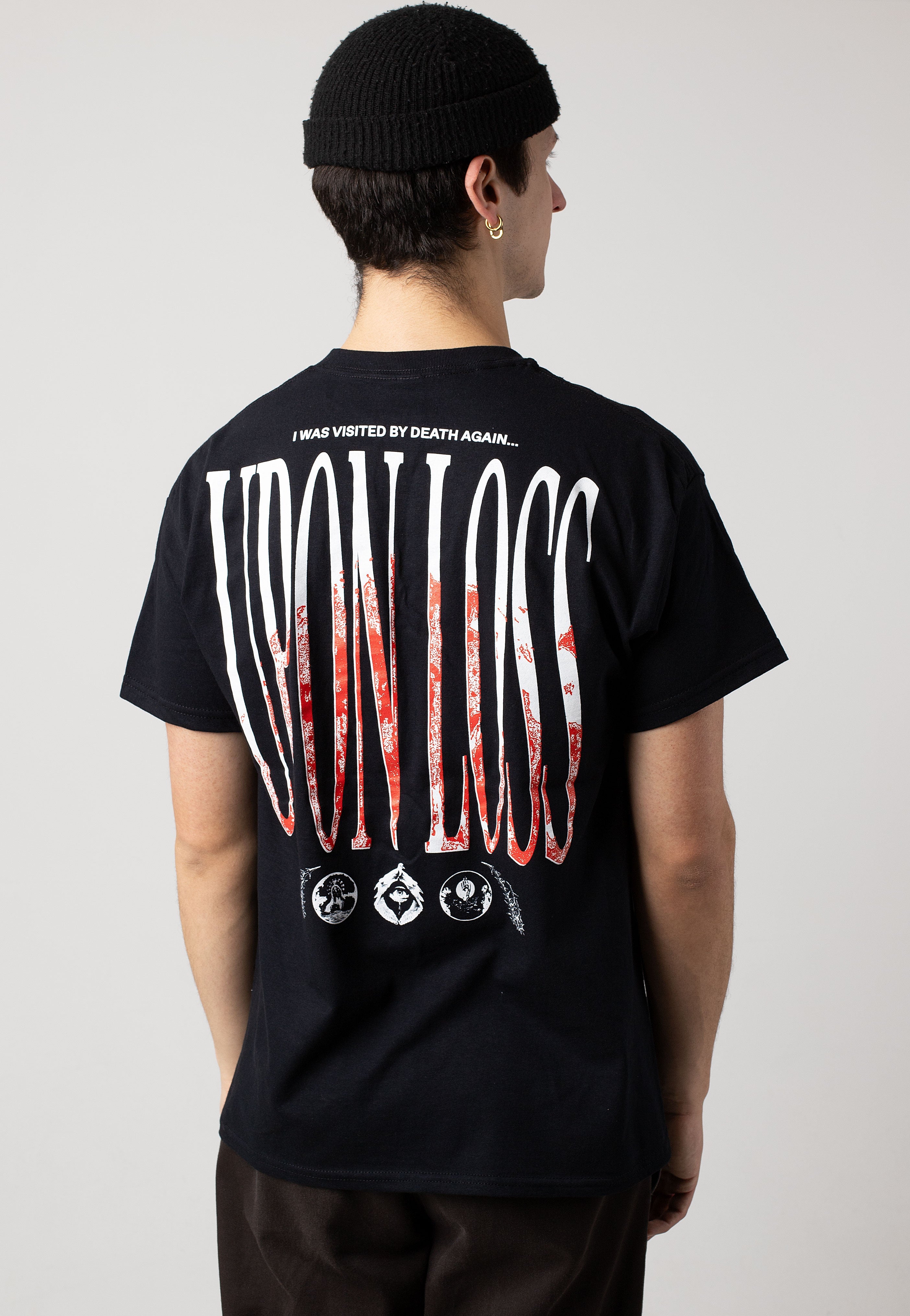 A King To None - T-Shirt
