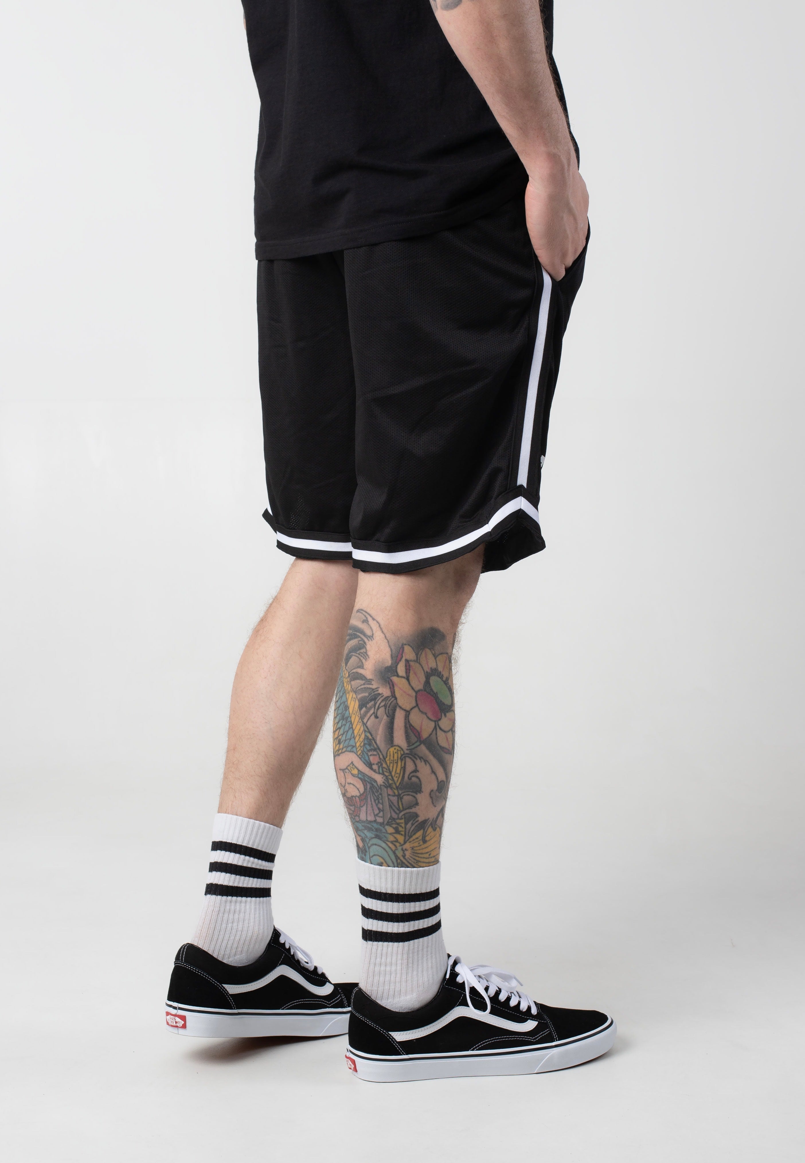 Against The Grain Striped - Shorts