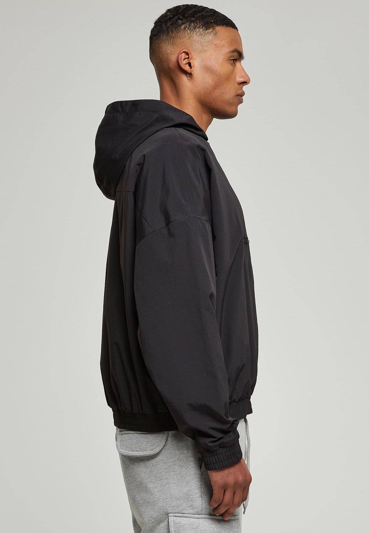 90'S Pull Over Black - Jacket