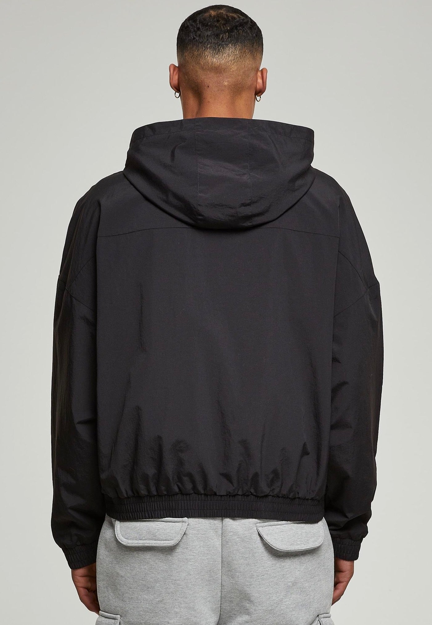 90'S Pull Over Black - Jacket